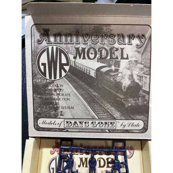 Lledo diecast models of days gone fire brigade anniversary model horse and buggy - Picture 7 of 8